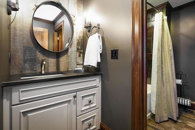 6008 Shala Circle, Nashport, OH 43830