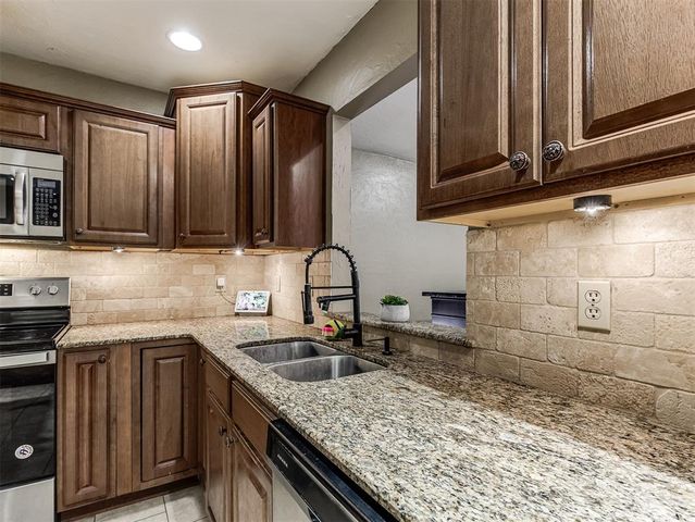 1232 SW 133rd Place, Oklahoma City, OK 73170