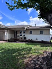 208 K St, Elgin, OK 73538