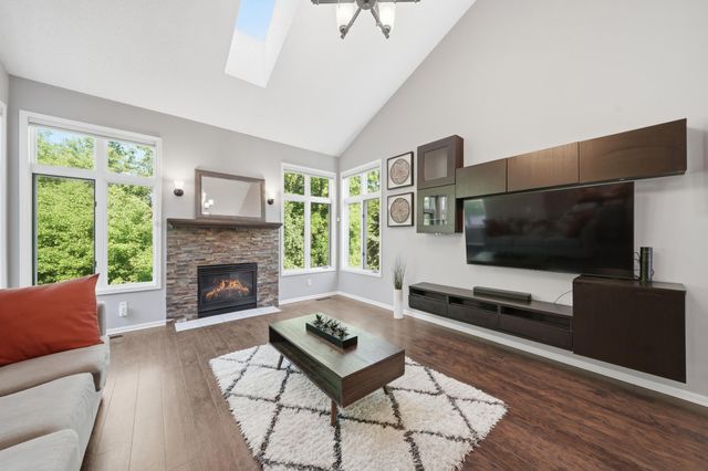 13476 Granada Avenue, Apple Valley, MN 55124
