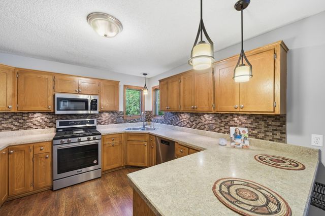 13476 Granada Avenue, Apple Valley, MN 55124