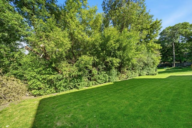 13476 Granada Avenue, Apple Valley, MN 55124