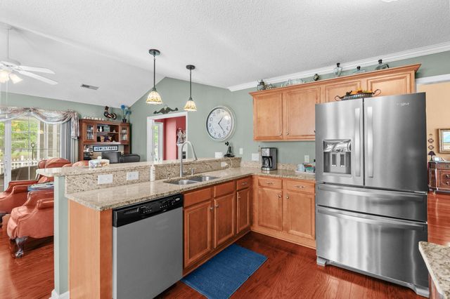 420 Westham Dr., Murrells Inlet, SC 29576