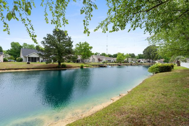 420 Westham Dr., Murrells Inlet, SC 29576