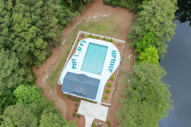 420 Westham Dr., Murrells Inlet, SC 29576