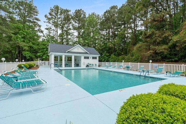 420 Westham Dr., Murrells Inlet, SC 29576