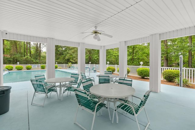 420 Westham Dr., Murrells Inlet, SC 29576