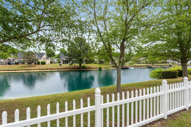 420 Westham Dr., Murrells Inlet, SC 29576