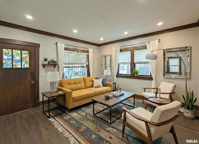 2008 W CLARKE Avenue, West Peoria, IL 61604