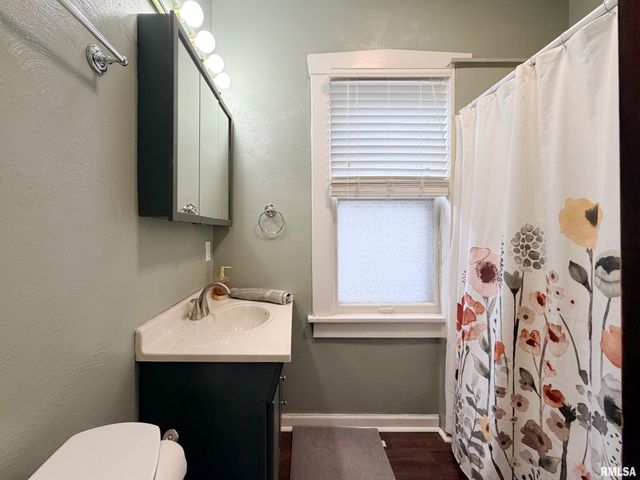 2008 W CLARKE Avenue, West Peoria, IL 61604