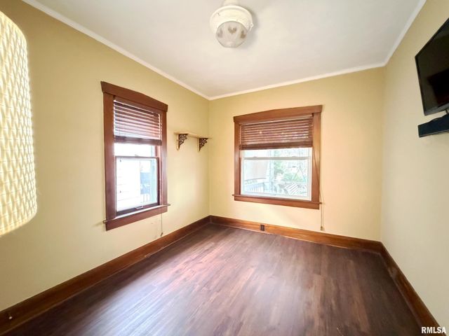 2008 W CLARKE Avenue, West Peoria, IL 61604