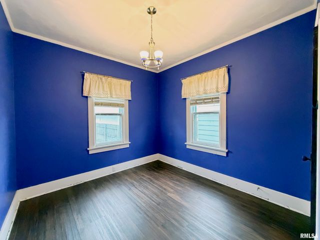 2008 W CLARKE Avenue, West Peoria, IL 61604