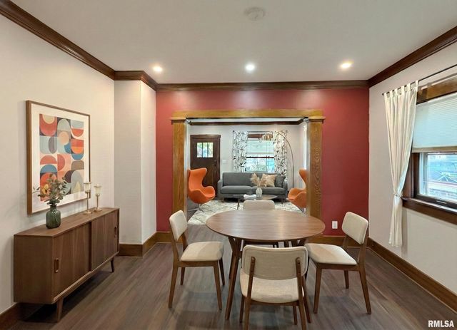 2008 W CLARKE Avenue, West Peoria, IL 61604