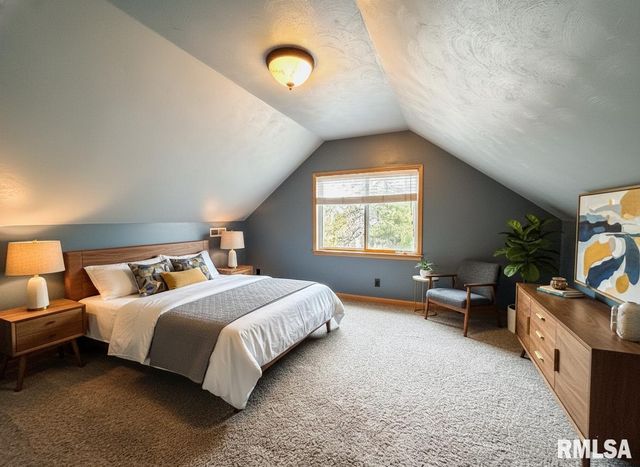 2008 W CLARKE Avenue, West Peoria, IL 61604