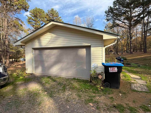 5 Crystalwood Drive, Mayflower, AR 72106