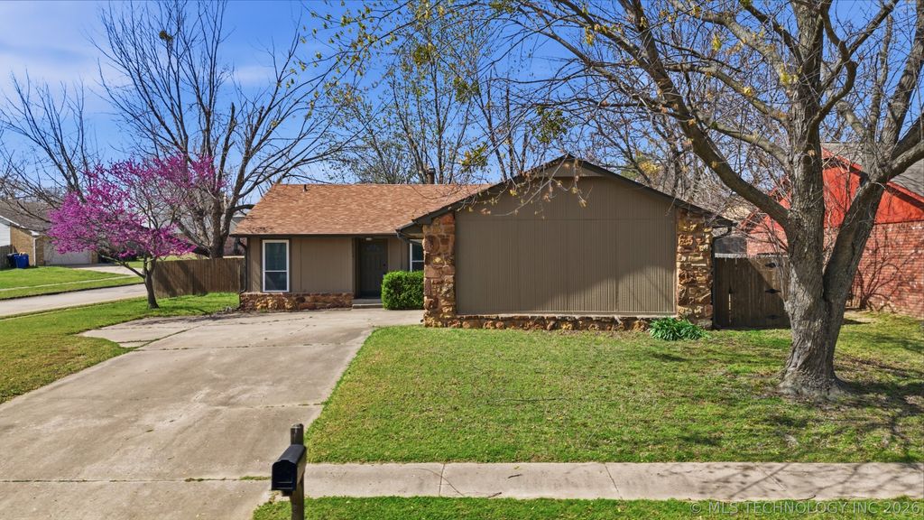 4508 S Ironwood Avenue, Broken Arrow, OK 74011