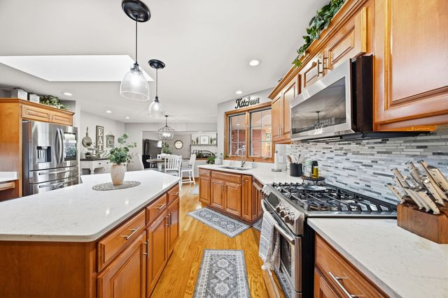 16065 Ridgewood Drive, Homer Glen, IL 60491