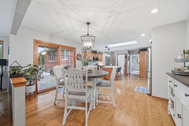 16065 Ridgewood Drive, Homer Glen, IL 60491