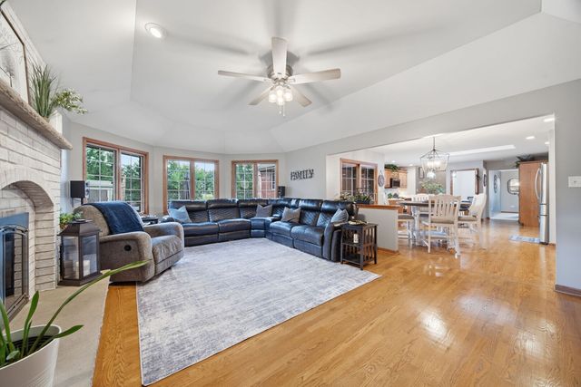 16065 Ridgewood Drive, Homer Glen, IL 60491