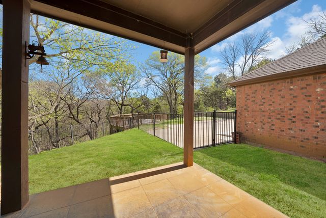 2770 S Lakeview Drive, Cedar Hill, TX 75104
