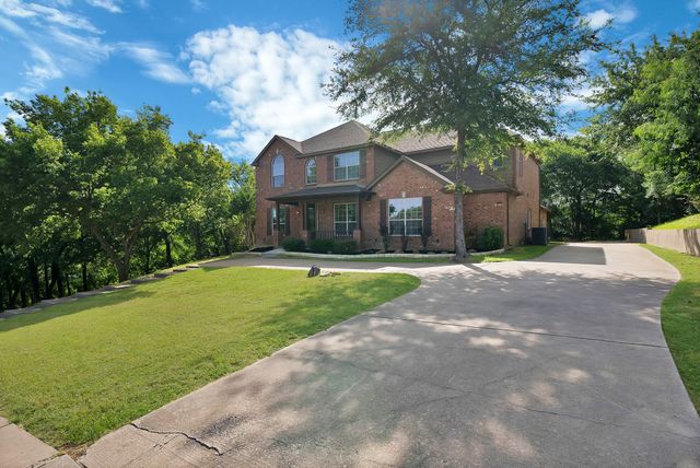 2770 S Lakeview Drive, Cedar Hill, TX 75104