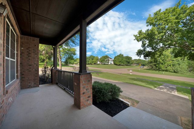 2770 S Lakeview Drive, Cedar Hill, TX 75104