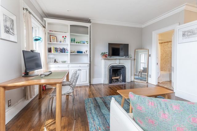 80 Mount Vernon St 10, Boston, MA 02108