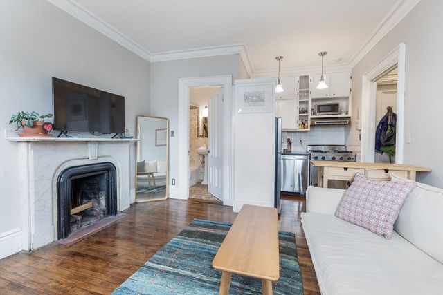 80 Mount Vernon St 10, Boston, MA 02108
