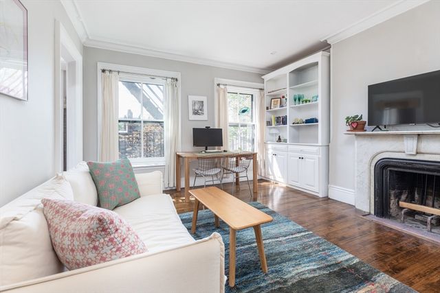 80 Mount Vernon St 10, Boston, MA 02108