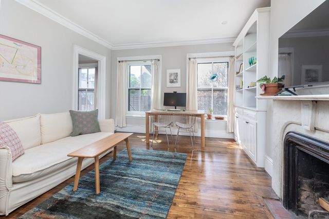80 Mount Vernon St 10, Boston, MA 02108