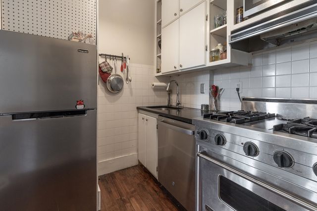 80 Mount Vernon St 10, Boston, MA 02108