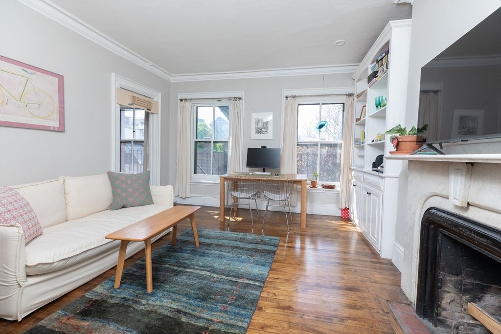 80 Mount Vernon St 10, Boston, MA 02108