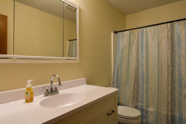 11526 W Jewell St., Wichita, KS 67209