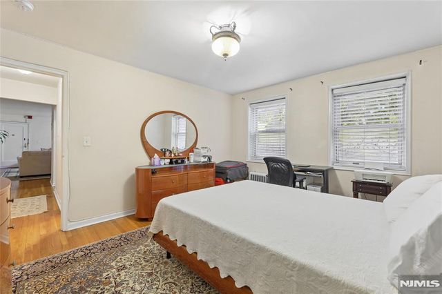 2320 Linwood Avenue 1F, Fort Lee, NJ 07024