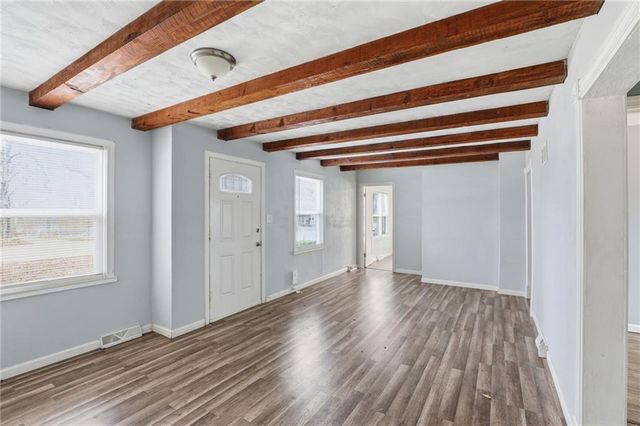 9609 E 68th Street, Raytown, MO 64133