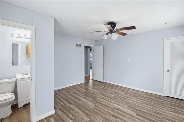 9609 E 68th Street, Raytown, MO 64133