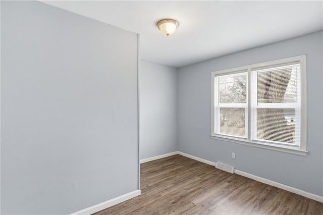 9609 E 68th Street, Raytown, MO 64133