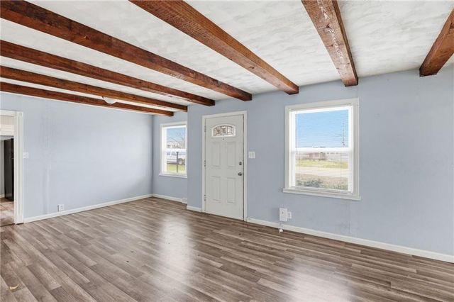 9609 E 68th Street, Raytown, MO 64133