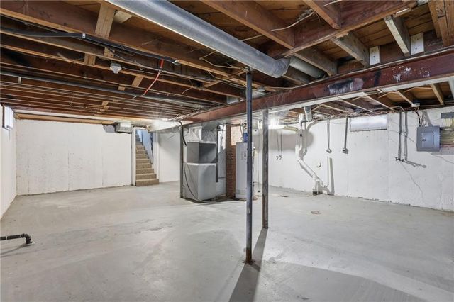 9609 E 68th Street, Raytown, MO 64133