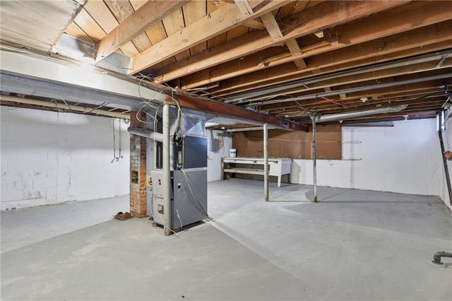 9609 E 68th Street, Raytown, MO 64133