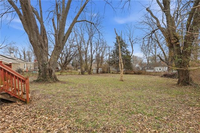 9609 E 68th Street, Raytown, MO 64133