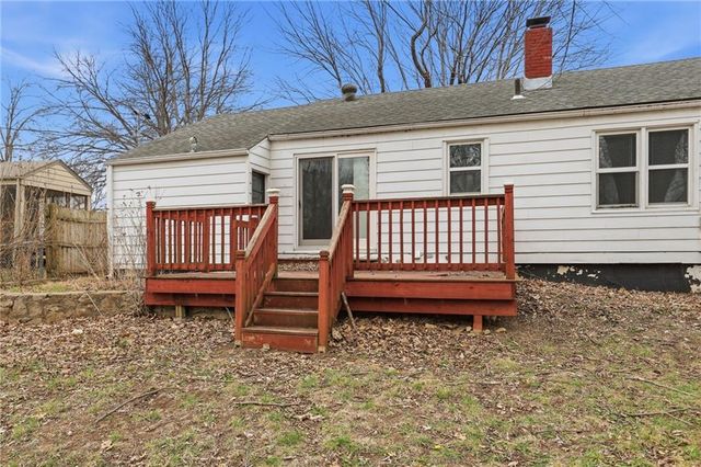 9609 E 68th Street, Raytown, MO 64133