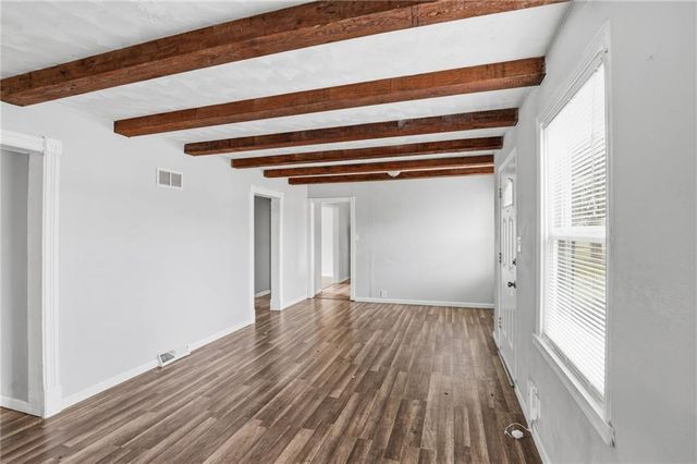 9609 E 68th Street, Raytown, MO 64133