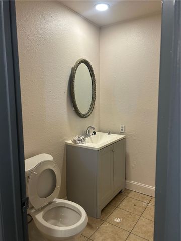 2043 Chestnut Road, Carrollton, TX 75007