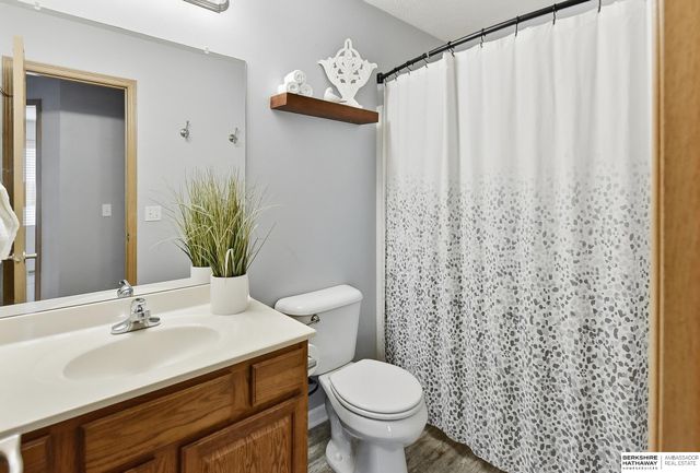 18728 W Street, Omaha, NE 68135