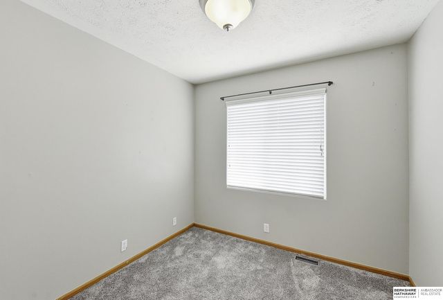 18728 W Street, Omaha, NE 68135