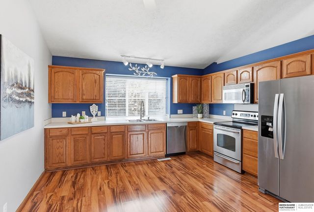 18728 W Street, Omaha, NE 68135