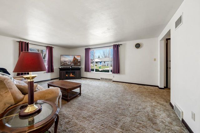1151 BOND STREET, Green Bay, WI 54303