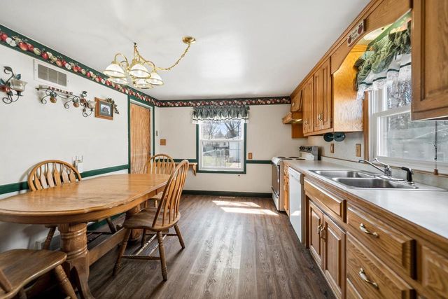 1151 BOND STREET, Green Bay, WI 54303