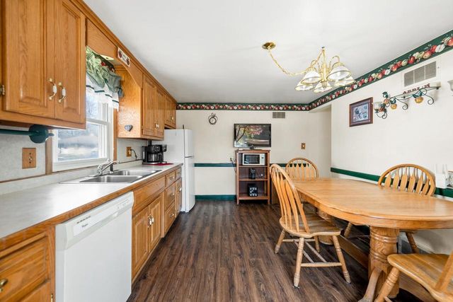 1151 BOND STREET, Green Bay, WI 54303